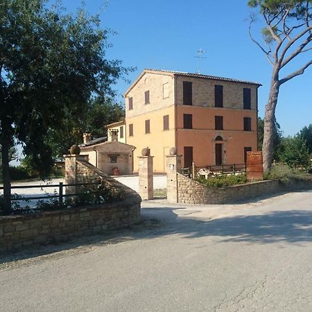 Agriturismo "Le Piagge" Castelplanio エクステリア 写真