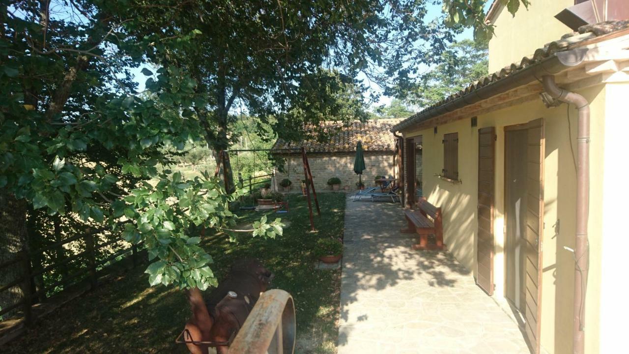 Agriturismo "Le Piagge" Castelplanio エクステリア 写真
