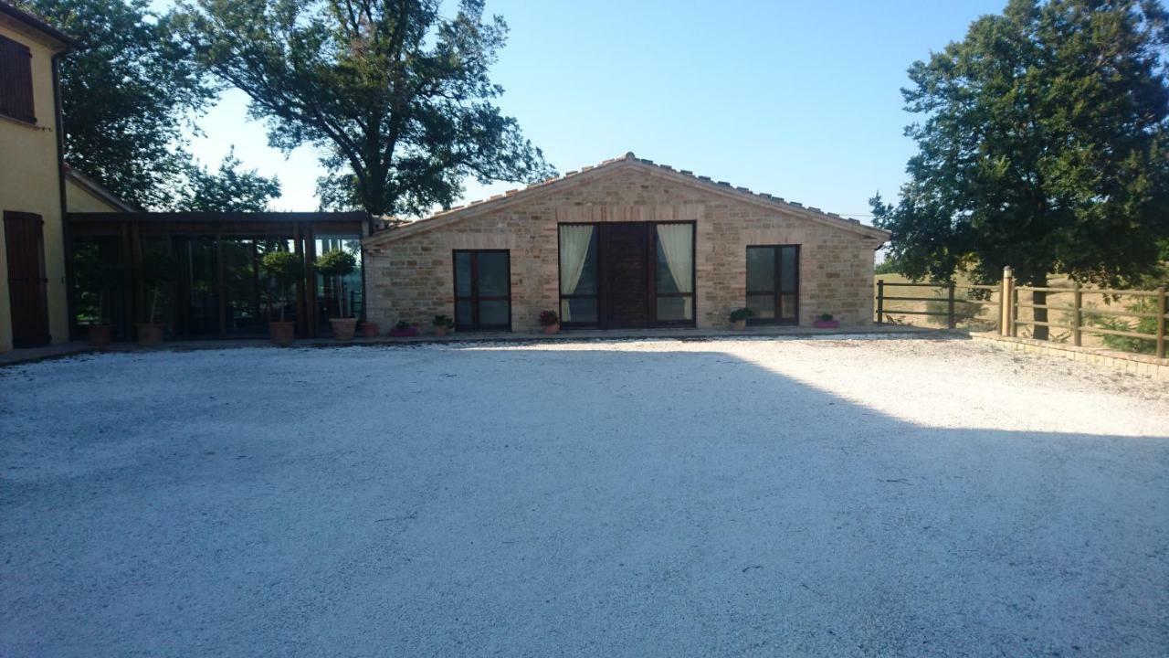 Agriturismo "Le Piagge" Castelplanio エクステリア 写真