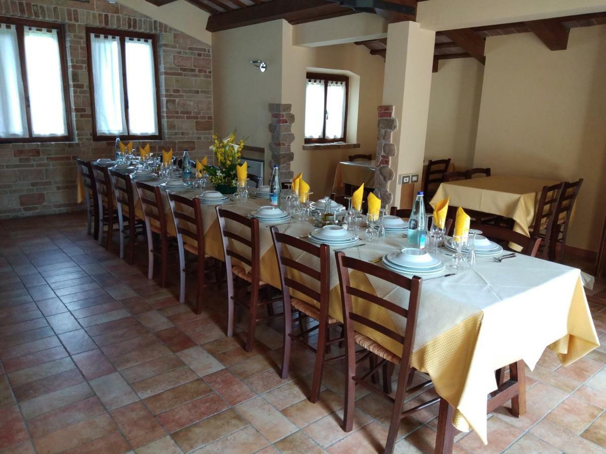 Agriturismo "Le Piagge" Castelplanio エクステリア 写真